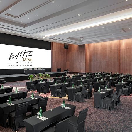 Whiz Luxe Hotel Spazio Surabaya Exterior photo